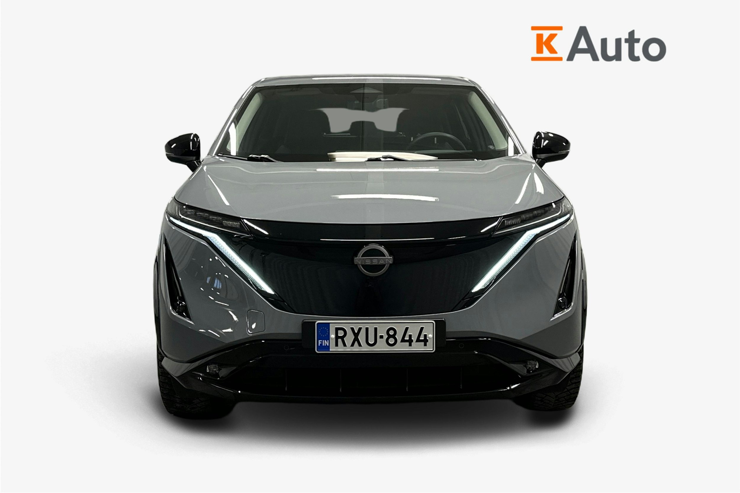 harmaa Nissan Ariya 2024 kuva 5.
