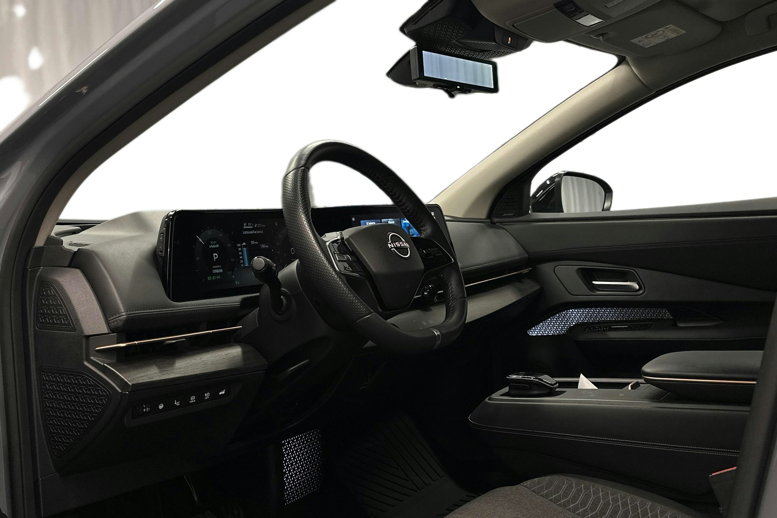 harmaa Nissan Ariya 2024 kuva 7.