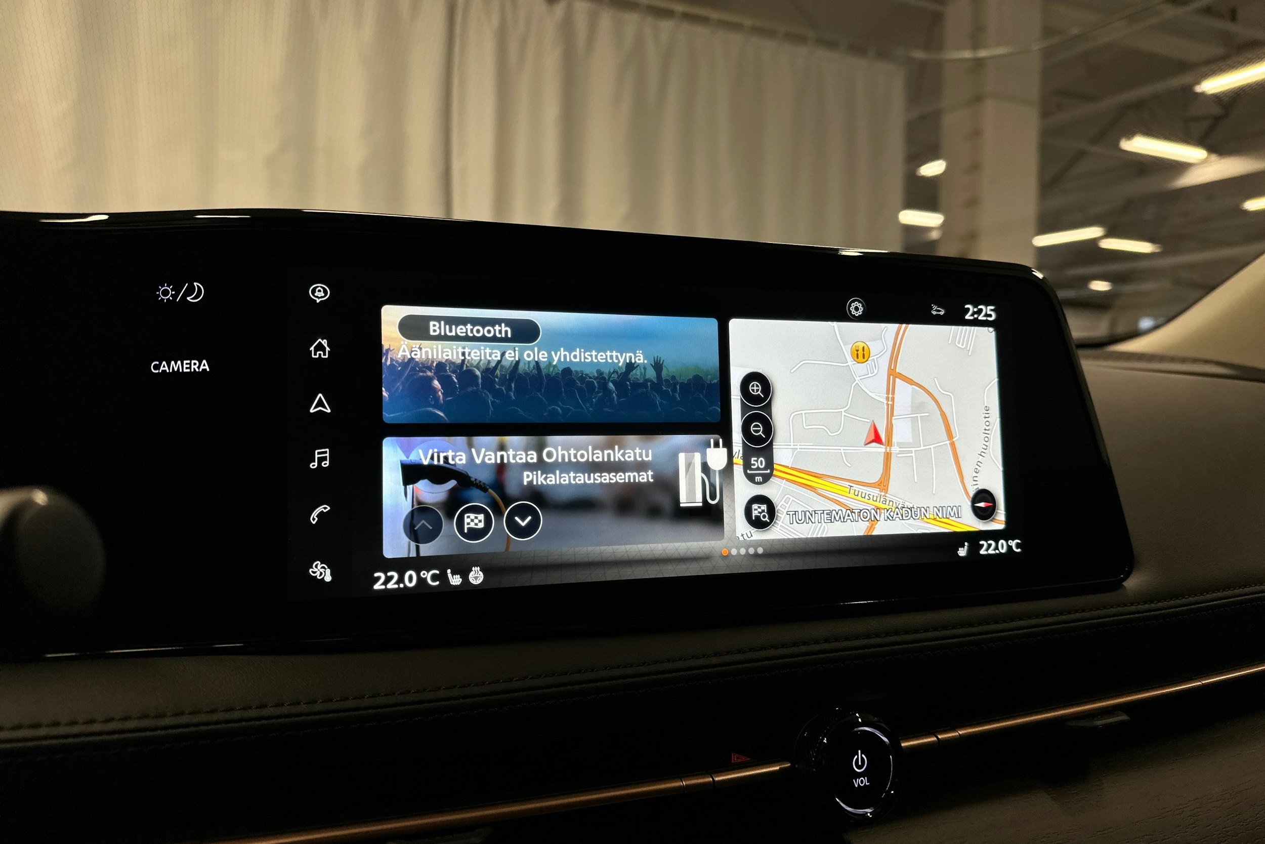 harmaa Nissan Ariya 2024 kuva 18.