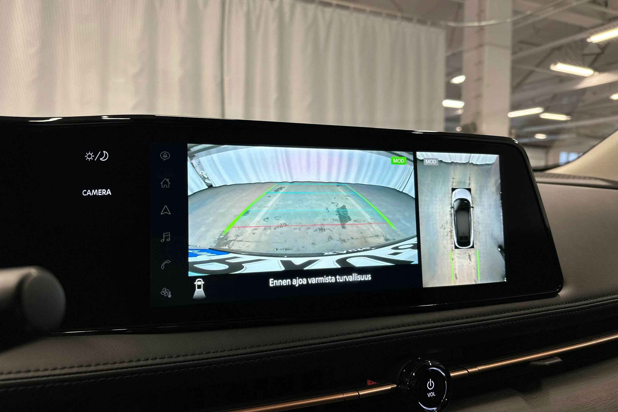 harmaa Nissan Ariya 2024 kuva 19.