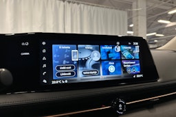 harmaa Nissan Ariya 2024 kuva 20.