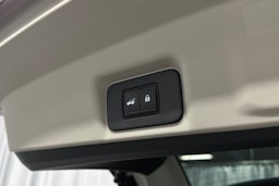 harmaa Nissan Ariya 2024 kuva 28.