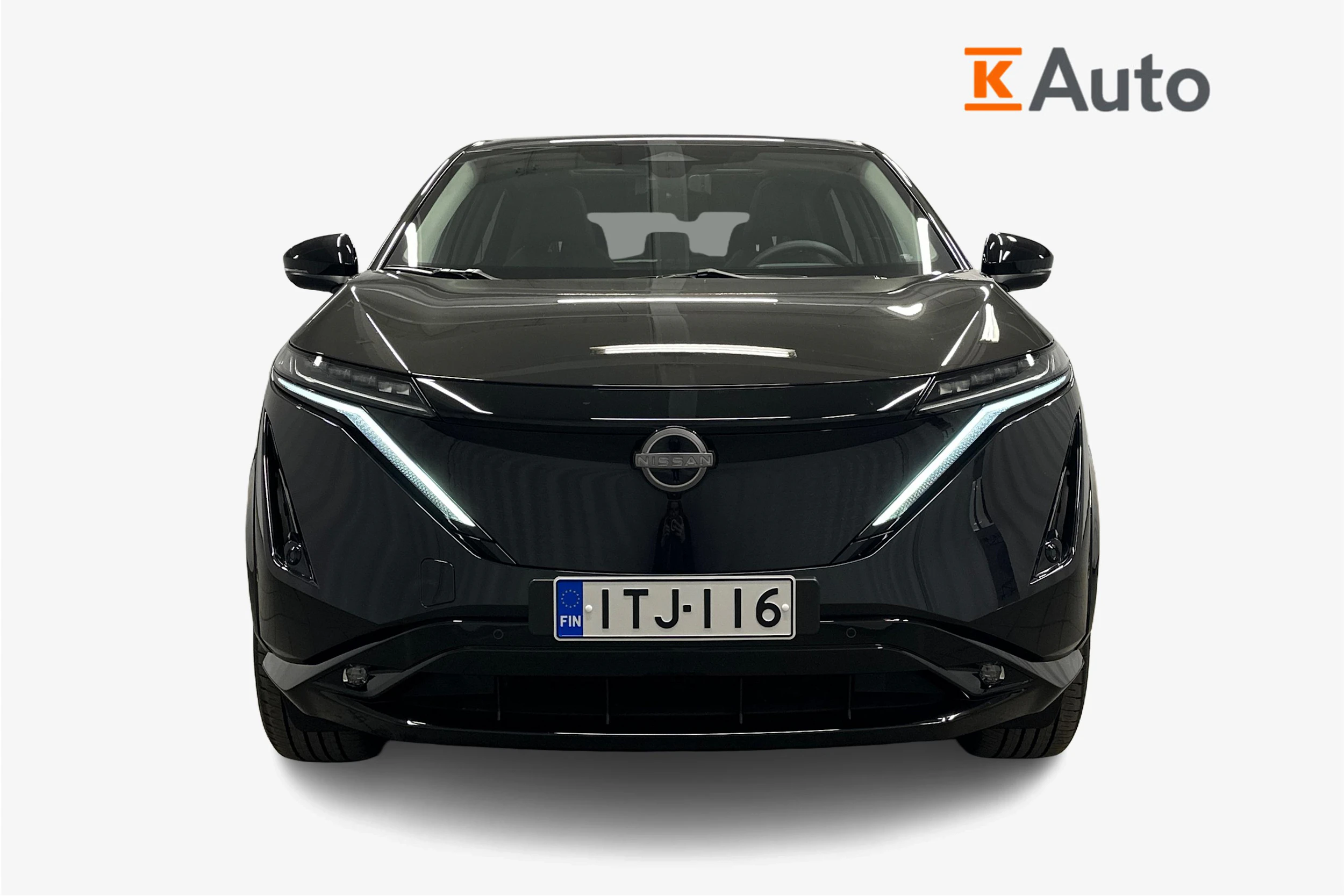 vihreä Nissan Ariya 2025 kuva 4.