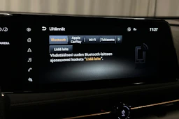 vihreä Nissan Ariya 2025 kuva 19.