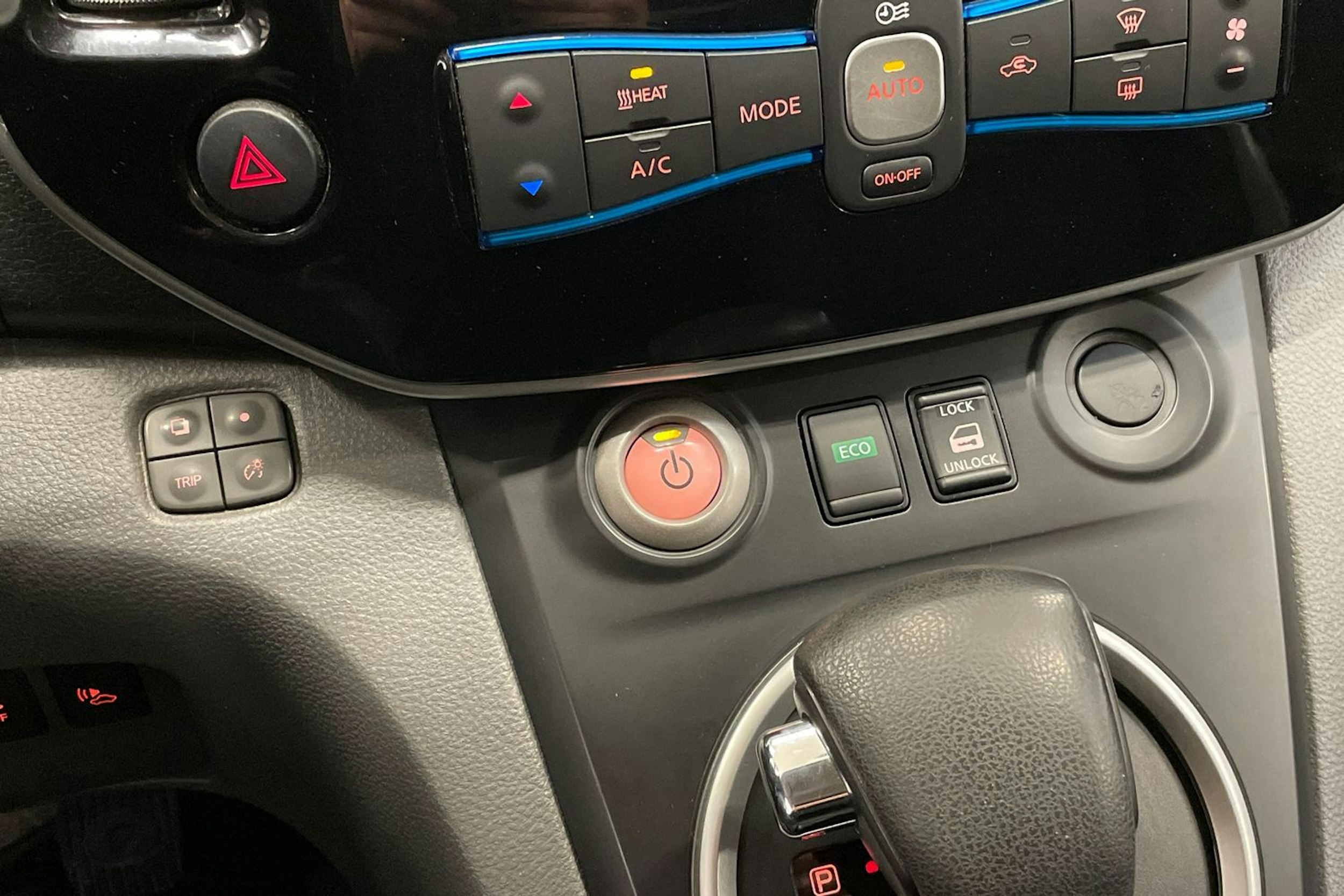 valkoinen Nissan e-NV200 2018 kuva 20.
