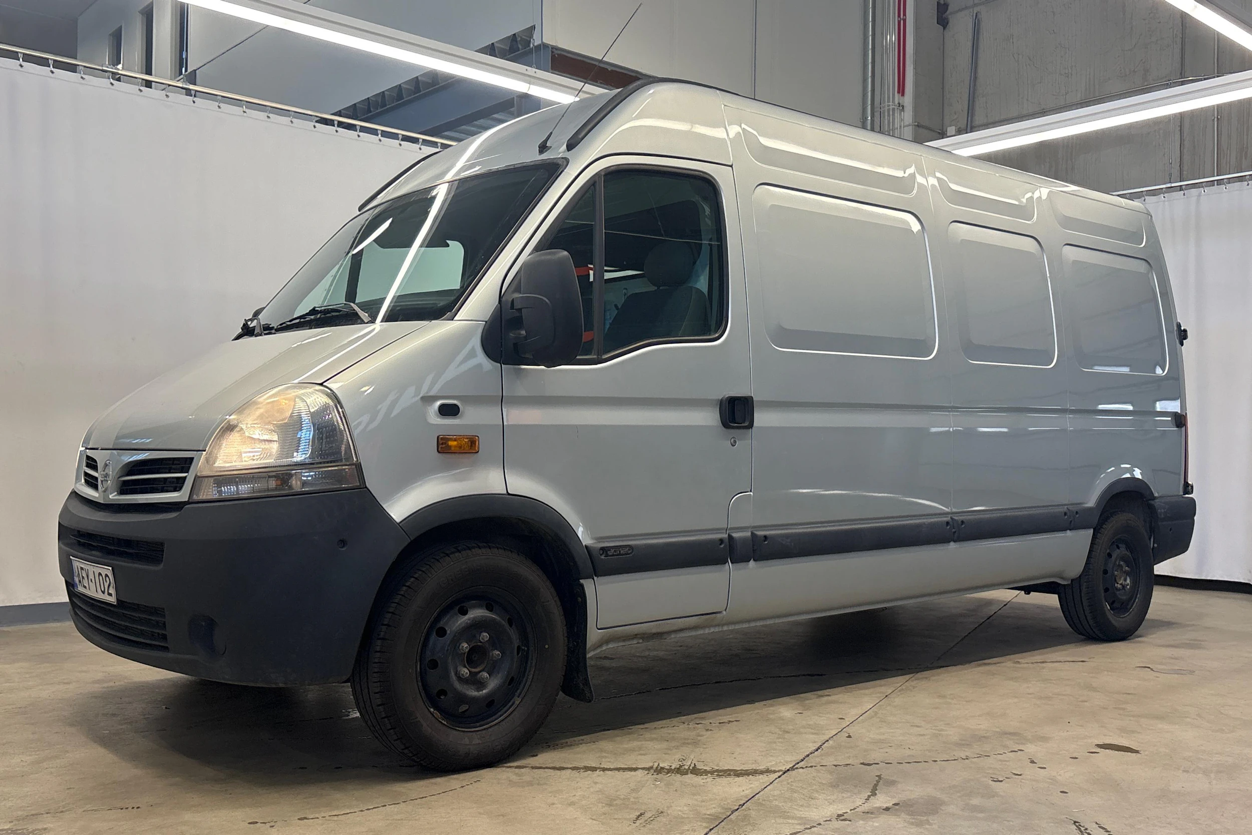 harmaa Nissan Interstar 2008 kuva 6.