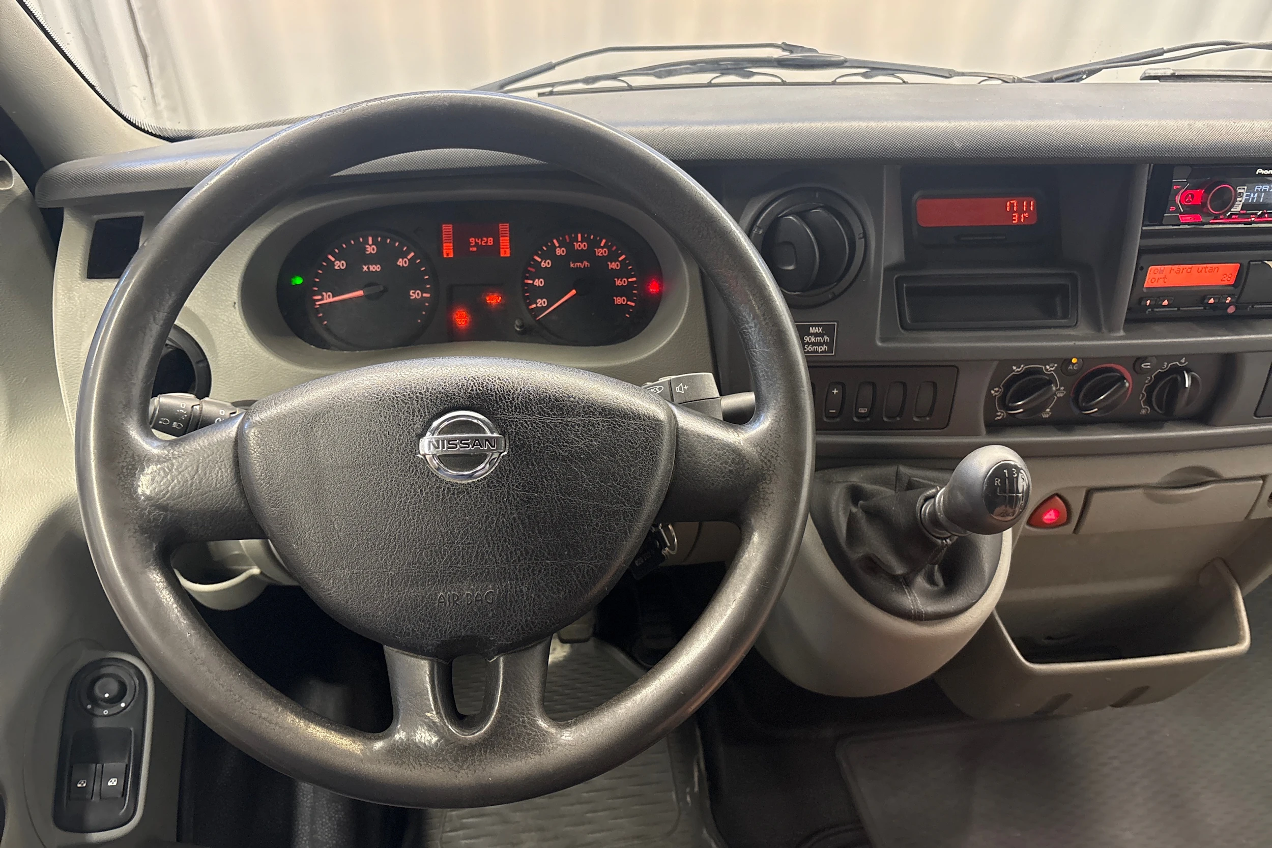 harmaa Nissan Interstar 2008 kuva 10.