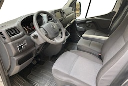 valkoinen Nissan Interstar 2023 kuva 7.