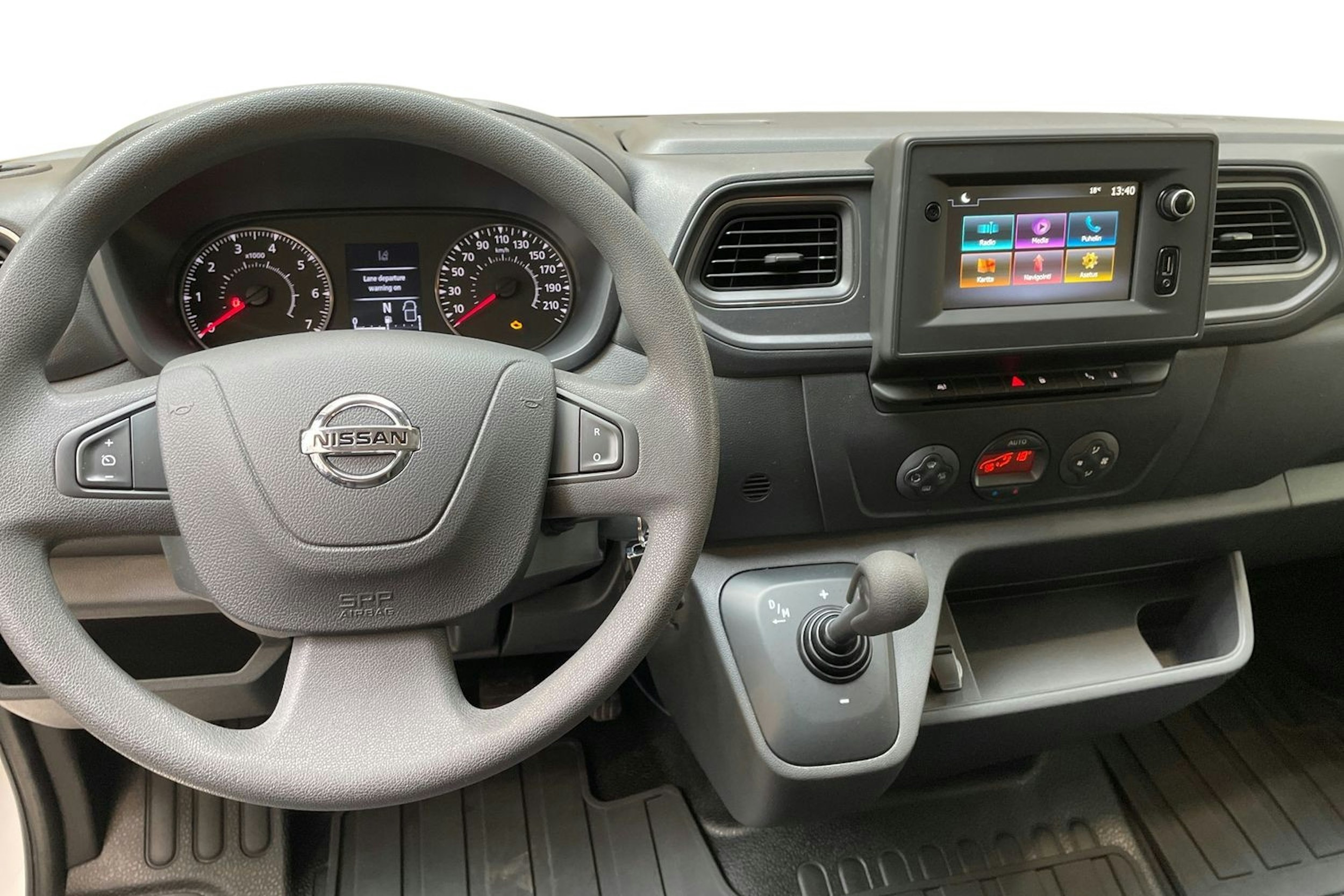 valkoinen Nissan Interstar 2023 kuva 9.