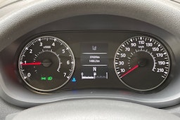 valkoinen Nissan Interstar 2023 kuva 17.