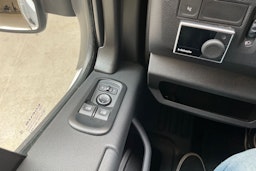 valkoinen Nissan Interstar 2023 kuva 18.