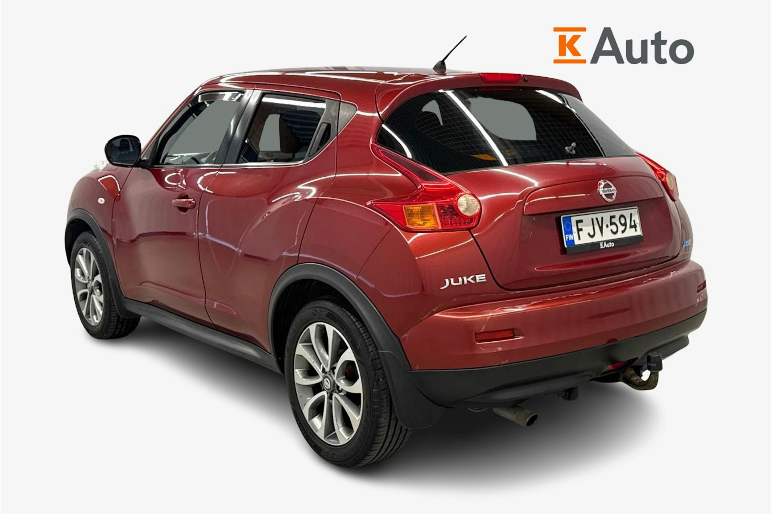 punainen Nissan Juke 2010 kuva 2.
