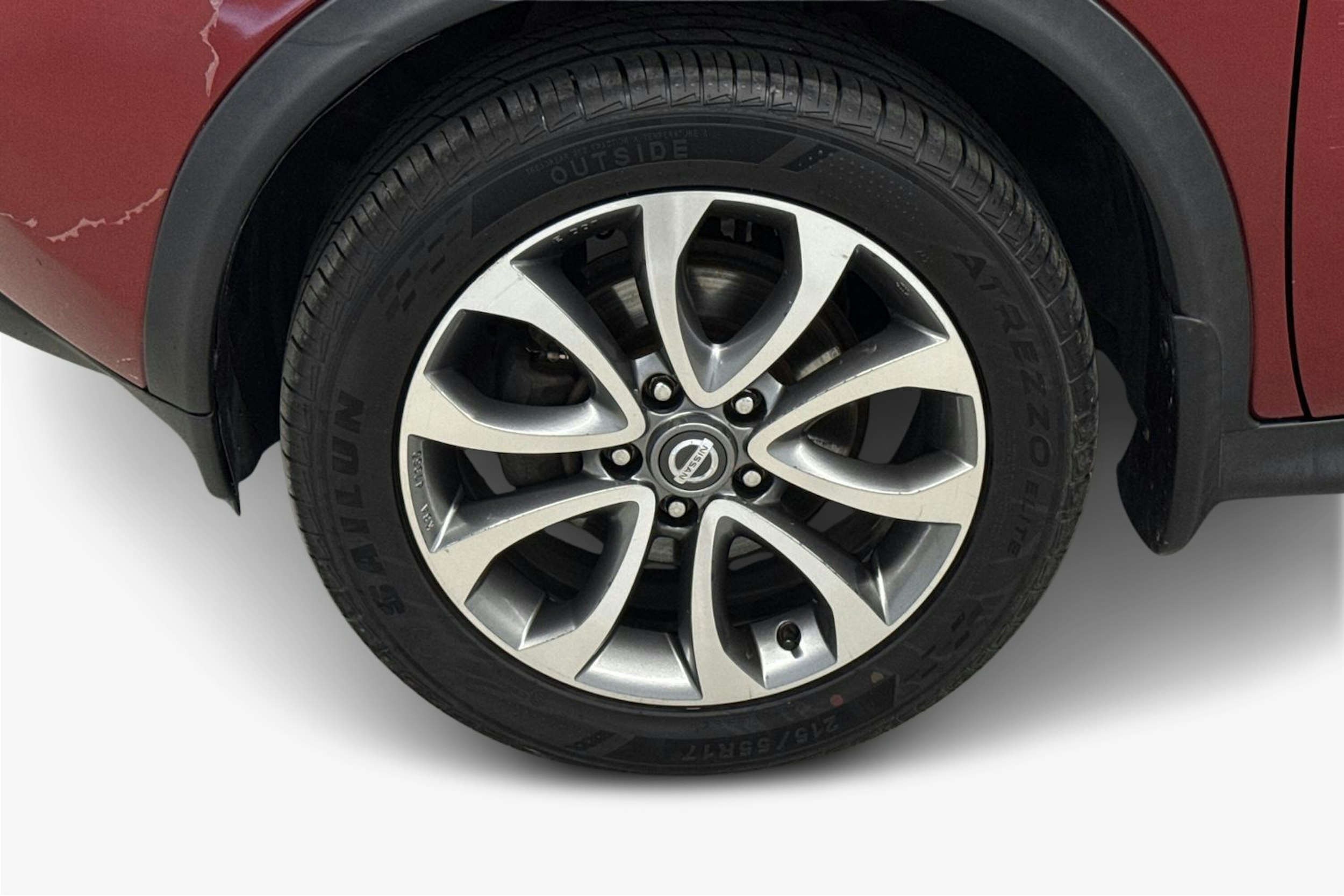 punainen Nissan Juke 2010 kuva 11.