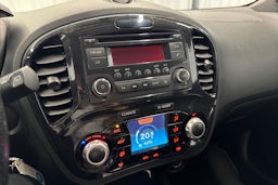 punainen Nissan Juke 2010 kuva 19.