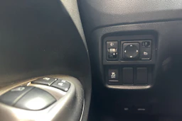 musta Nissan Juke 2011 kuva 18.