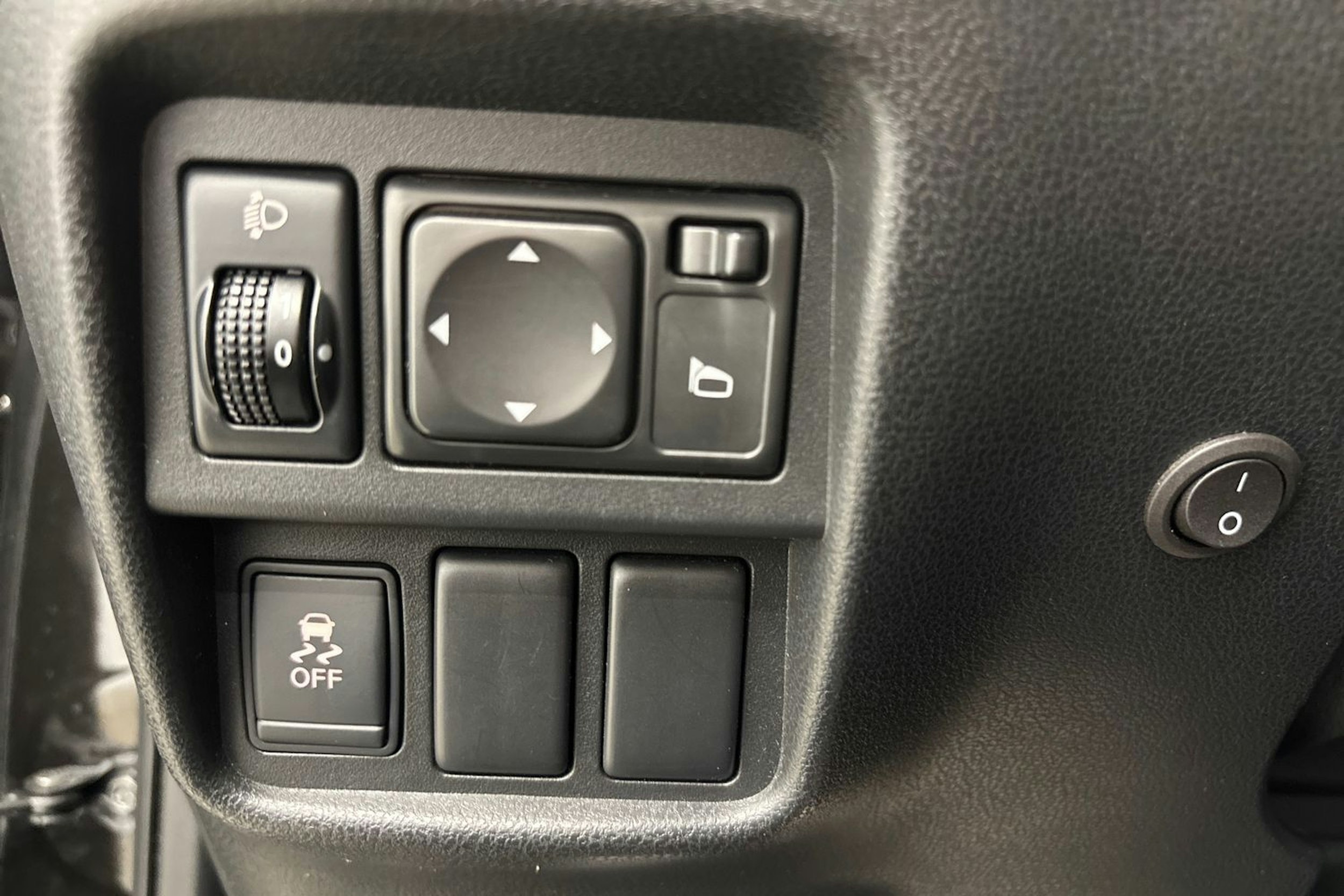 Musta Nissan Juke 2011 kuva 15.