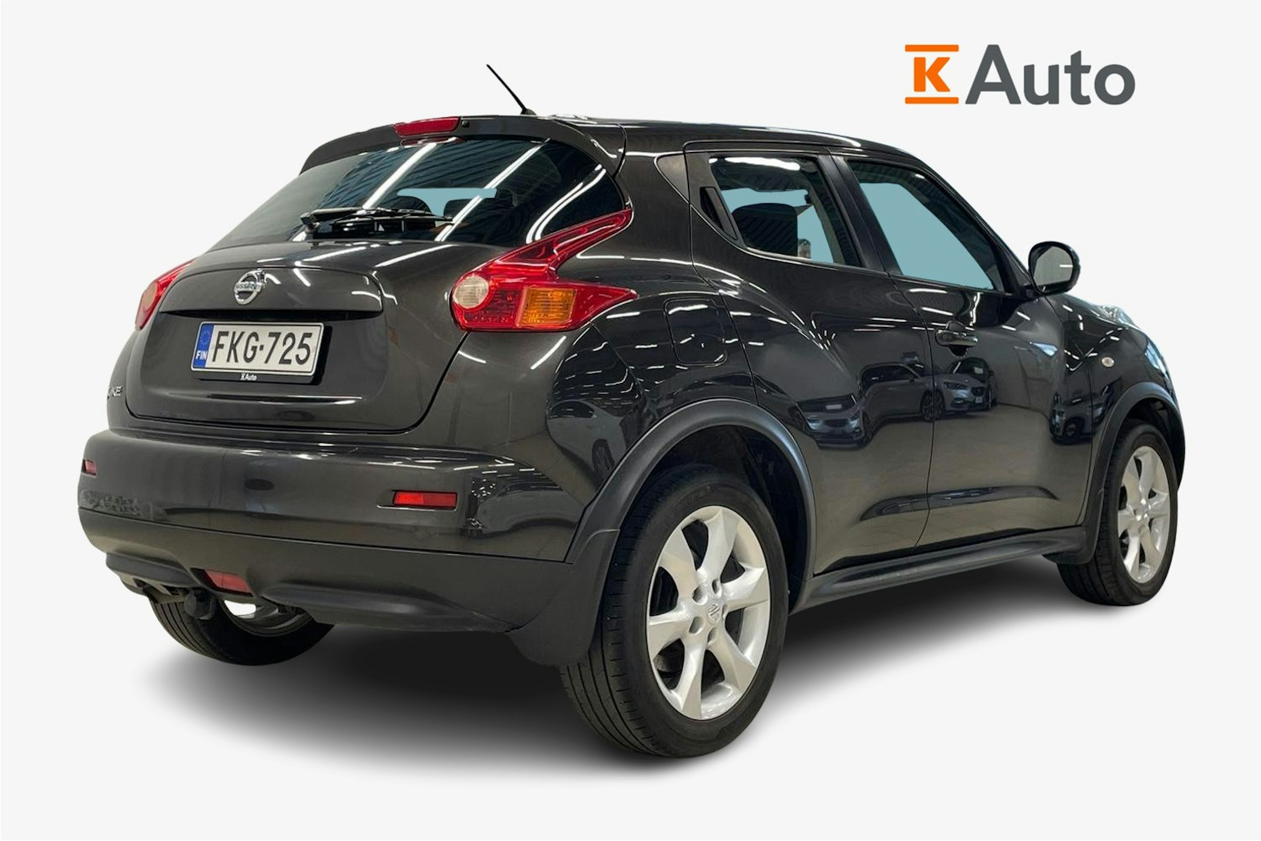 Ruskea (beige) Nissan Juke 2011 kuva 2.