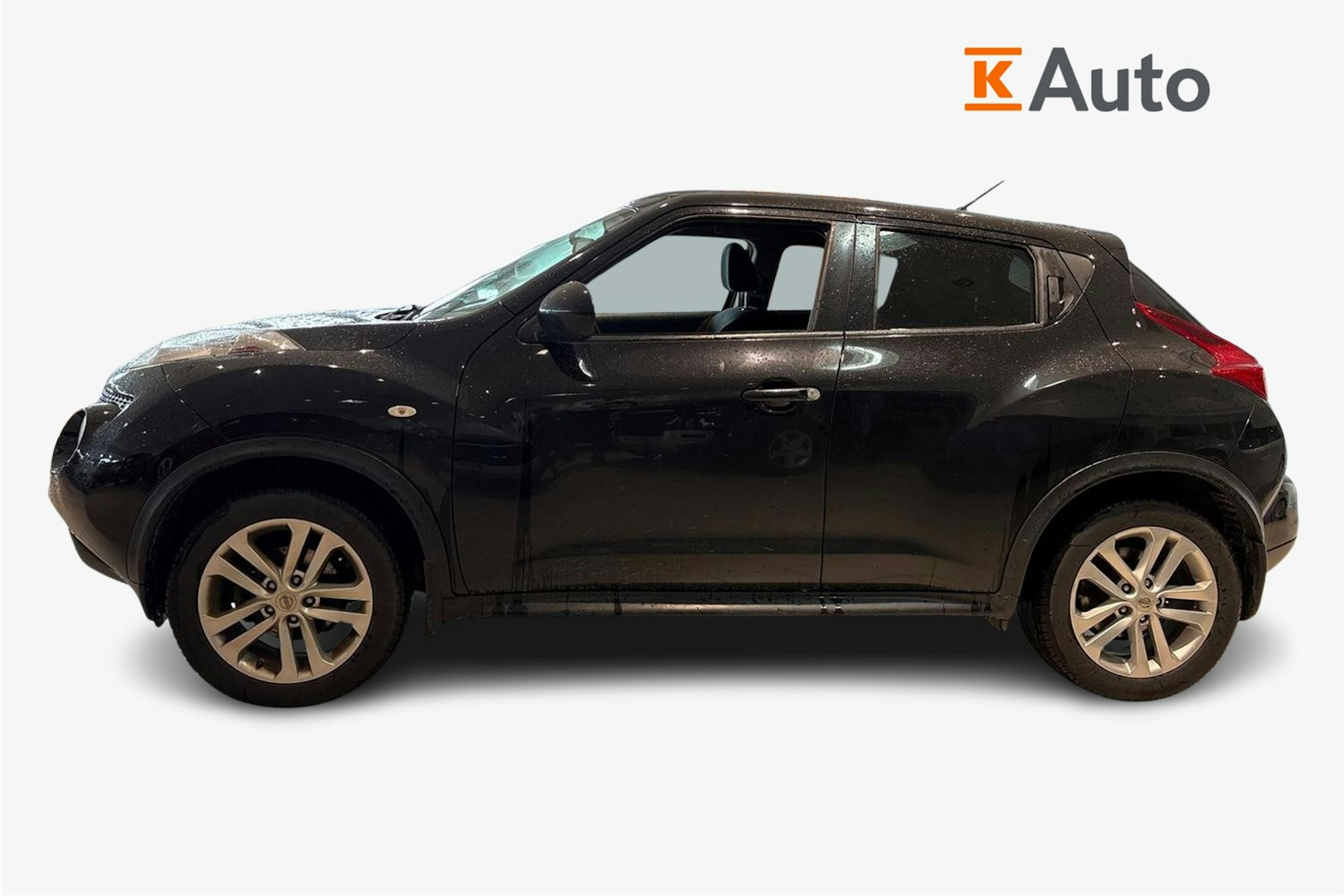 Musta Nissan Juke 2011 kuva 6.
