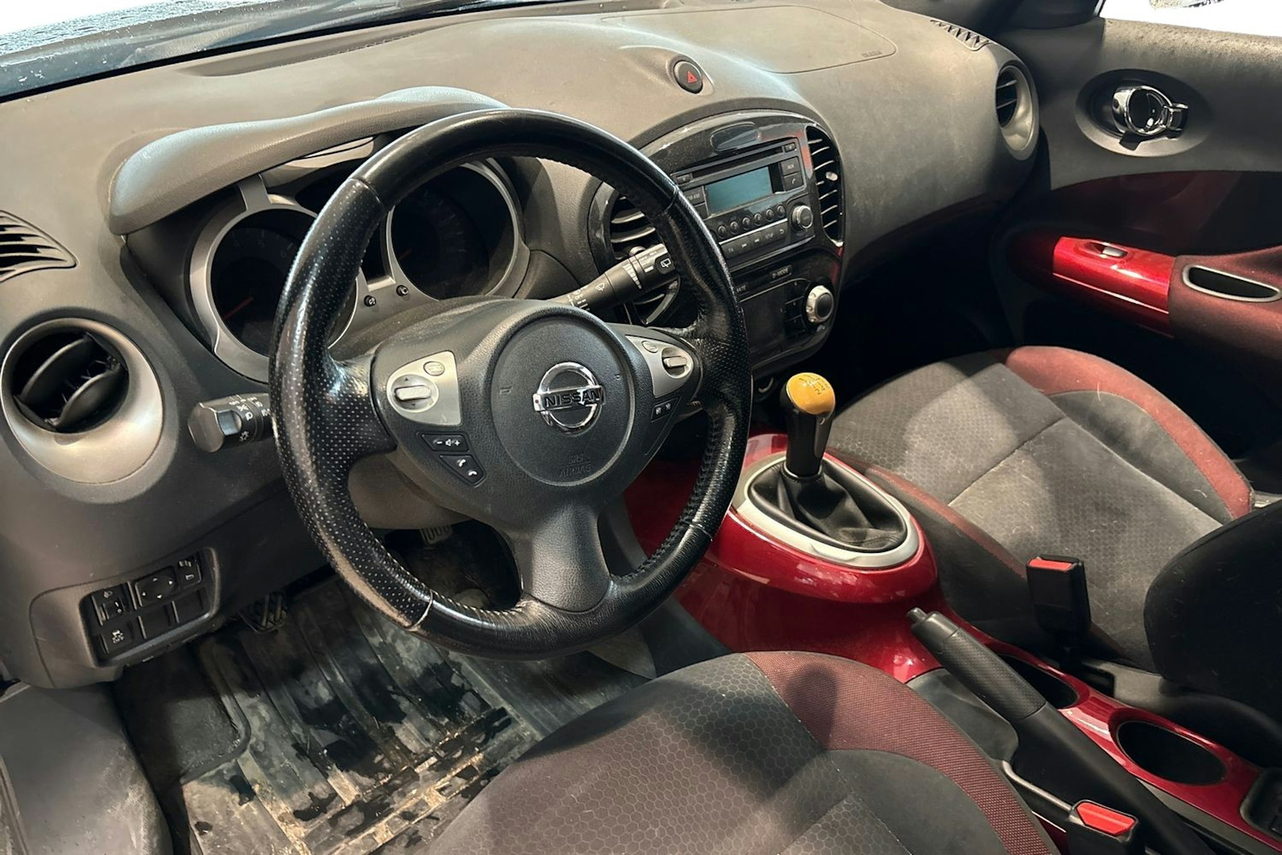 Musta Nissan Juke 2011 kuva 7.