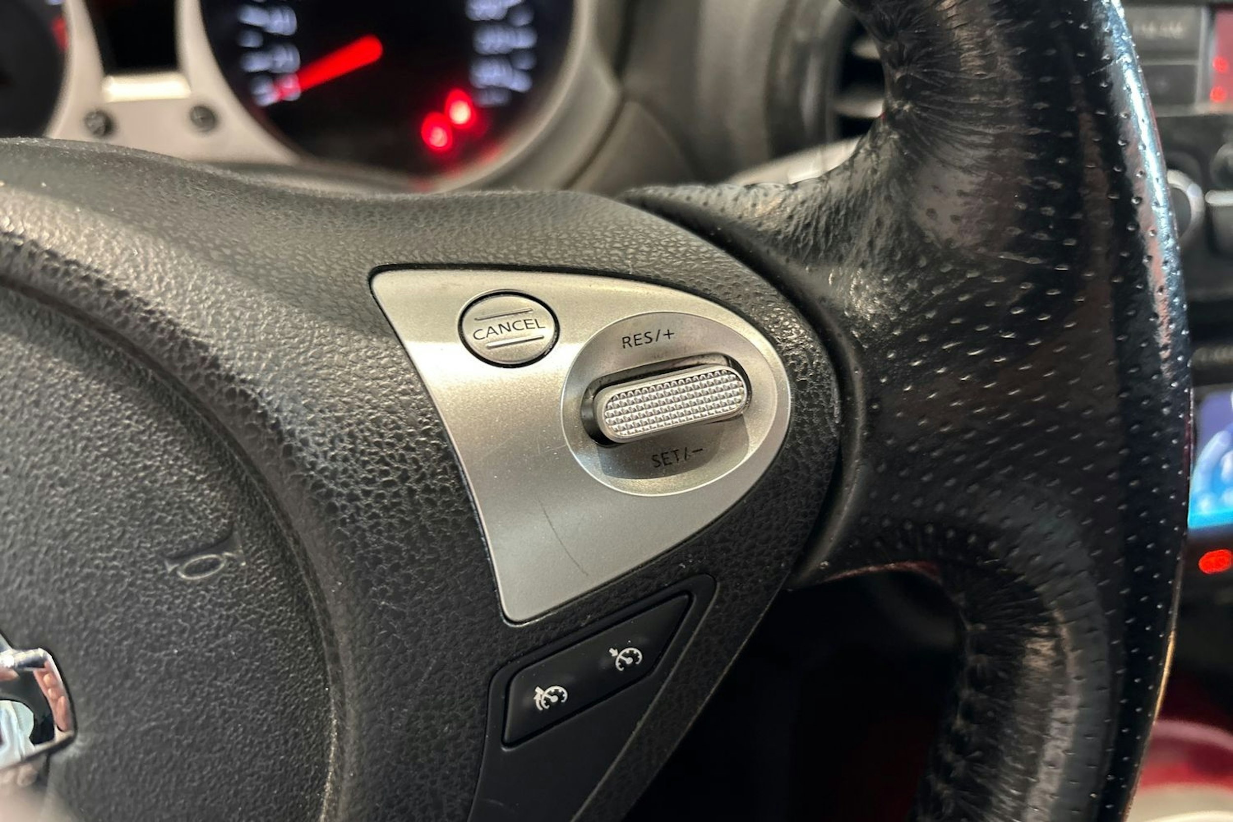 Musta Nissan Juke 2011 kuva 18.