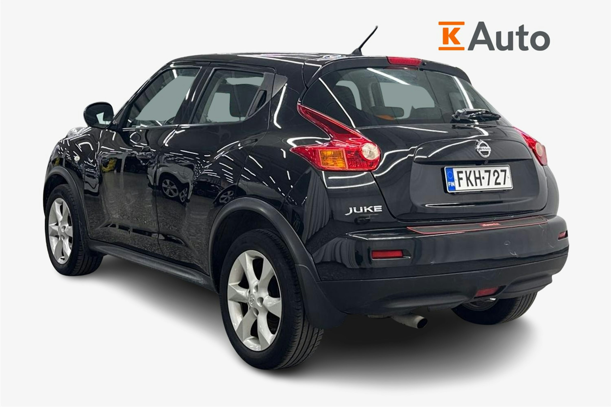 Musta Nissan Juke 2011 kuva 2.