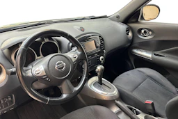 Ruskea (beige) Nissan Juke 2012 kuva 6.