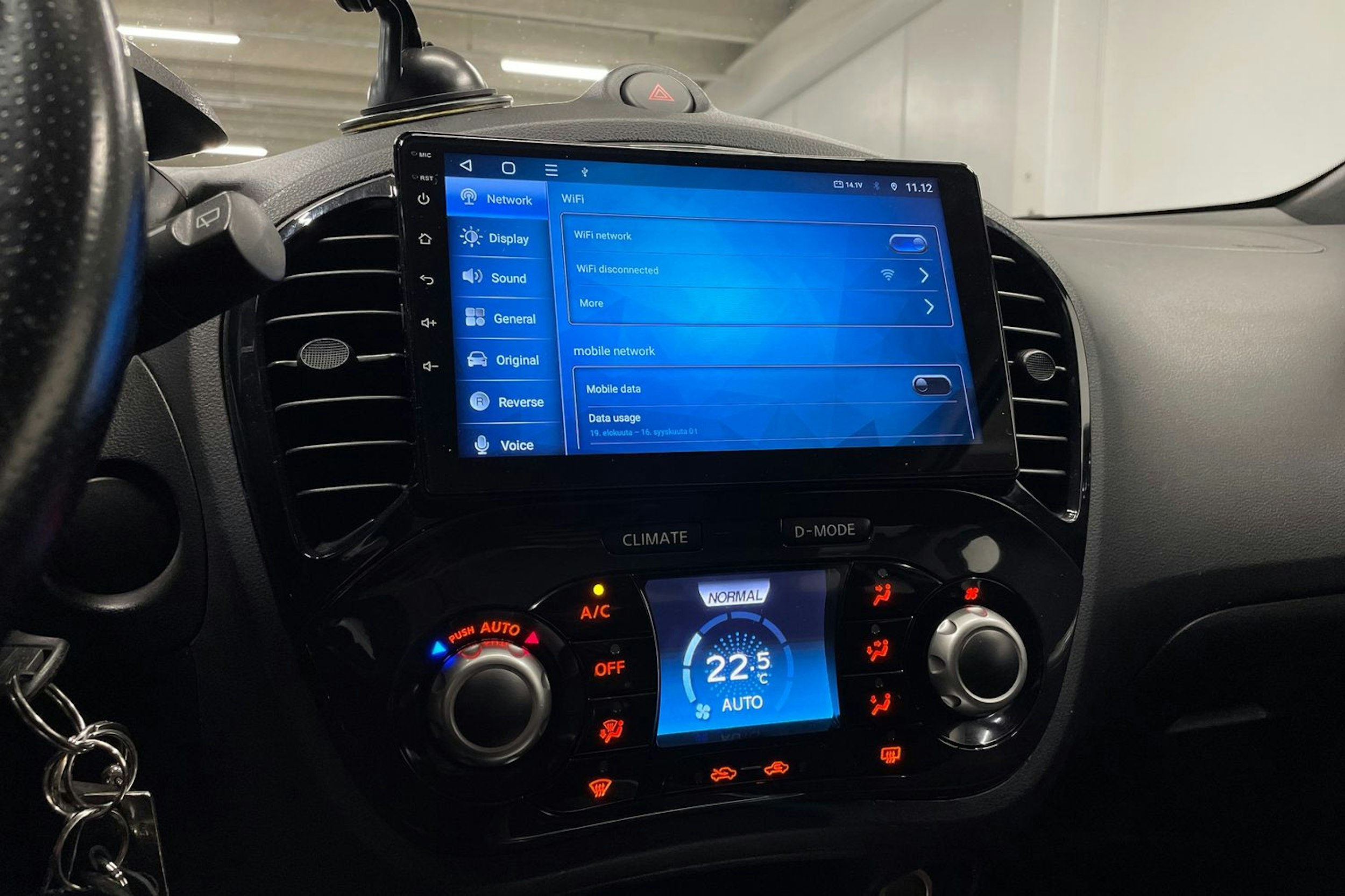 harmaa Nissan Juke 2012 kuva 17.