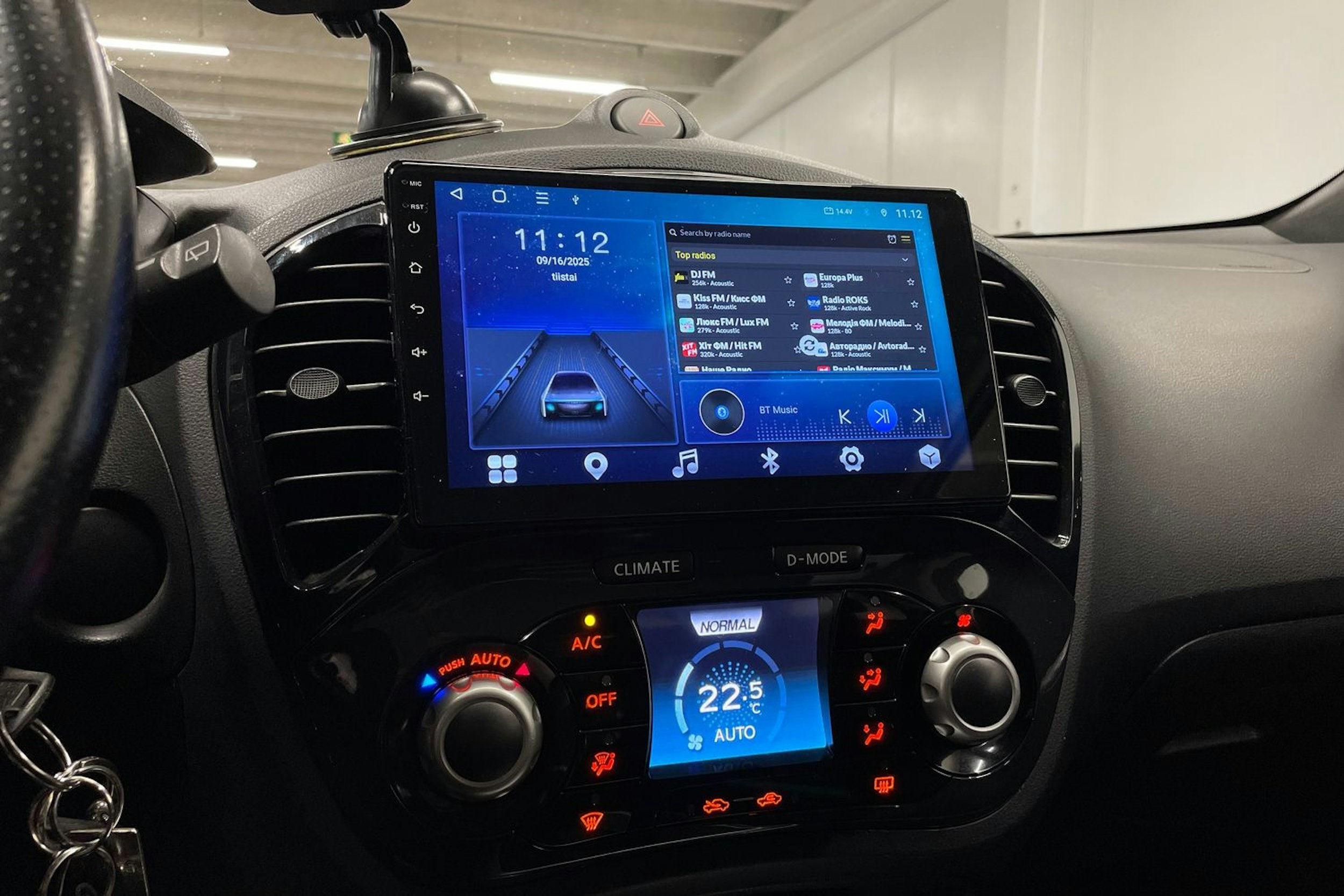 harmaa Nissan Juke 2012 kuva 18.