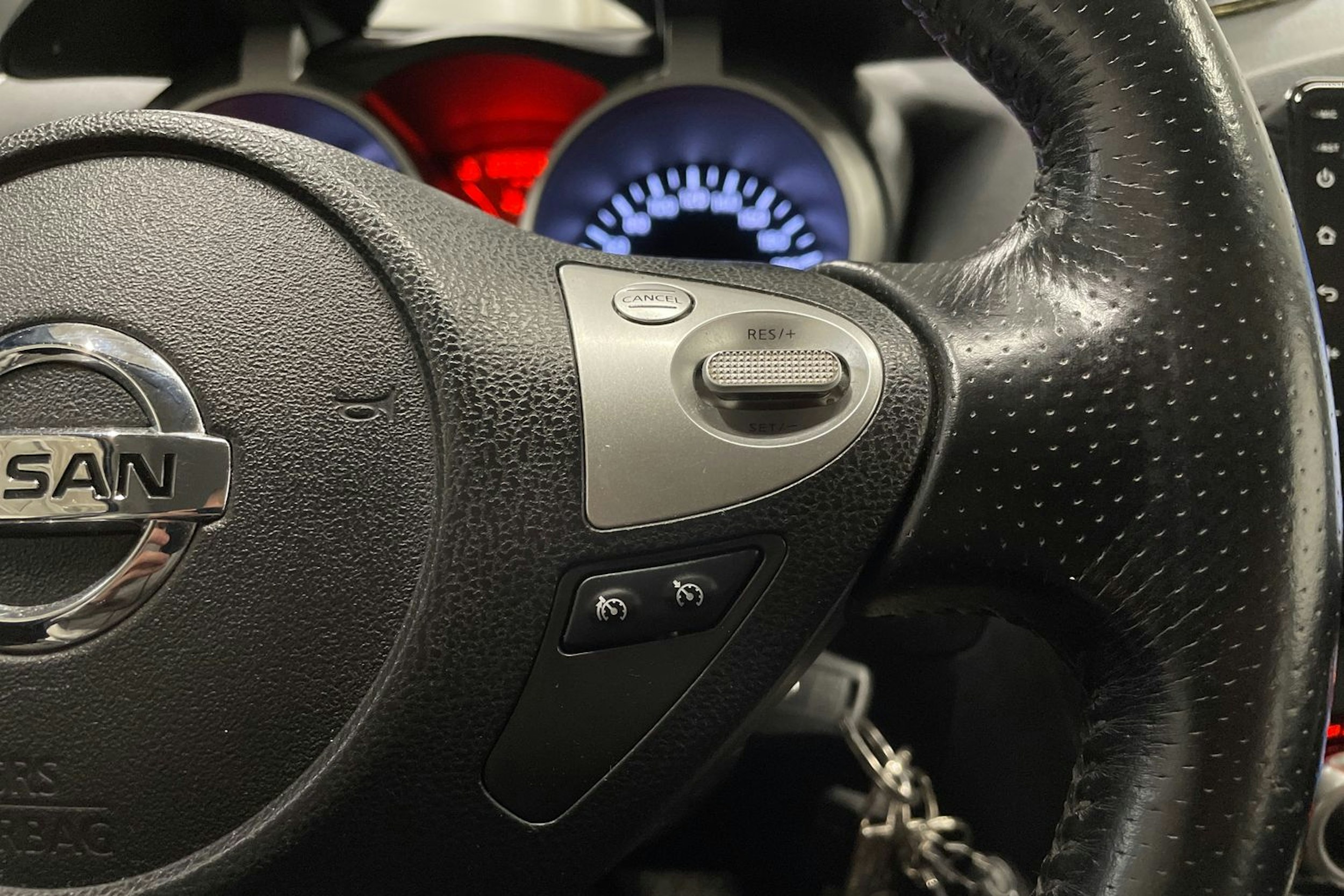 harmaa Nissan Juke 2012 kuva 23.