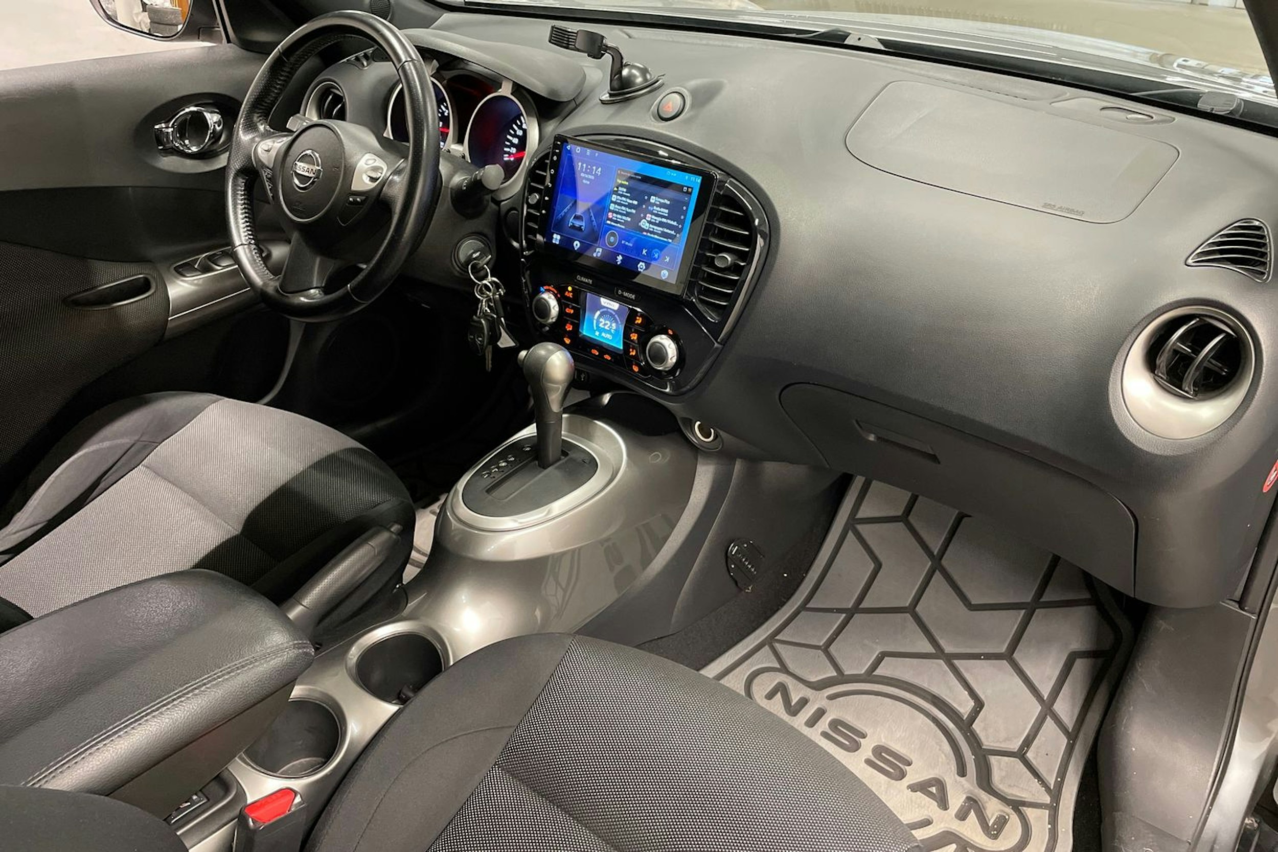 harmaa Nissan Juke 2012 kuva 26.