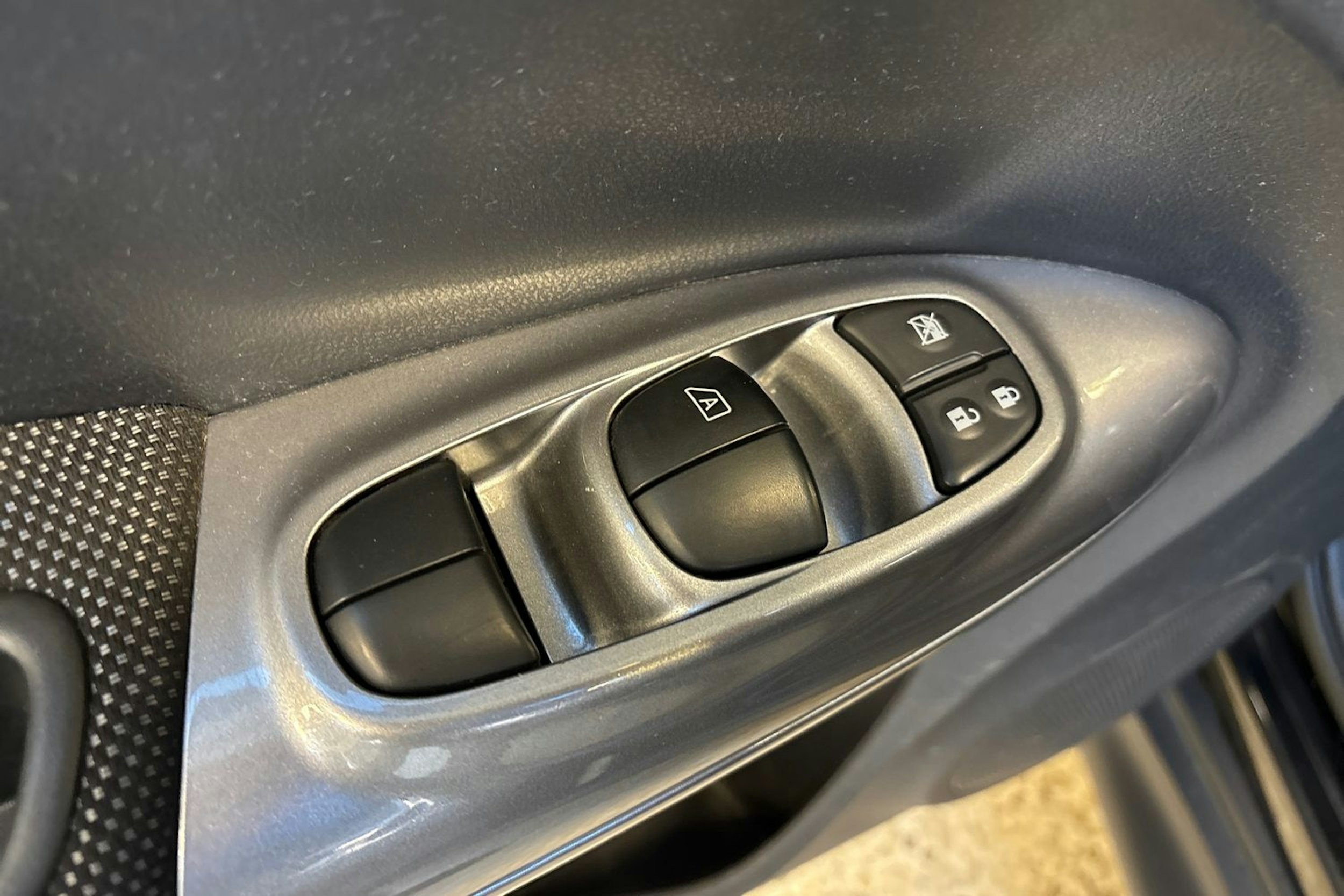 musta Nissan Juke 2013 kuva 16.