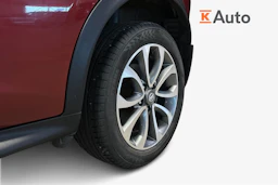 punainen Nissan Juke 2014 kuva 9.