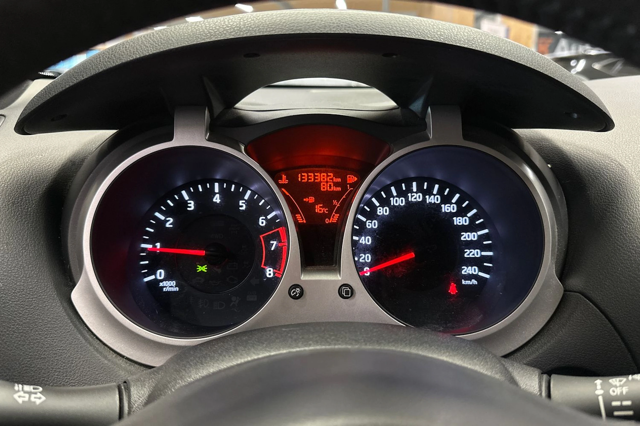 punainen Nissan Juke 2014 kuva 17.