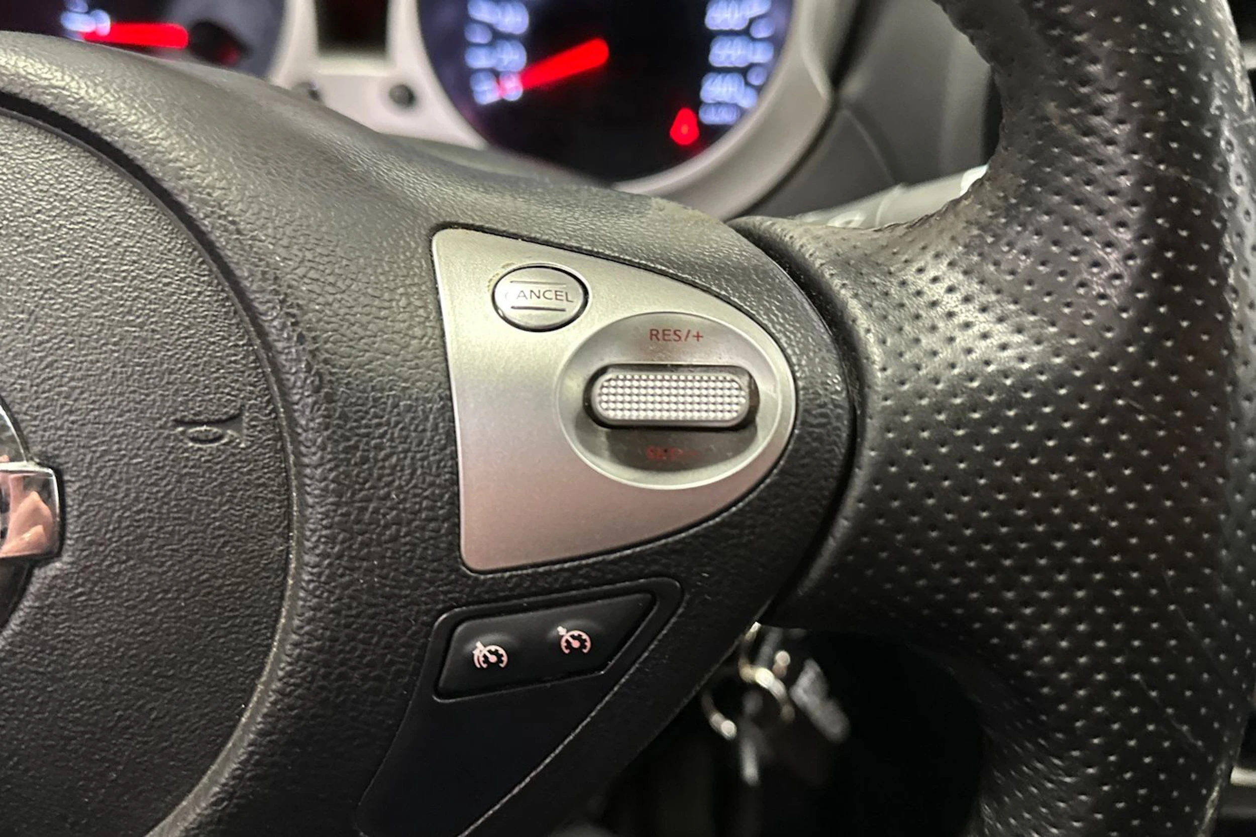 punainen Nissan Juke 2014 kuva 18.