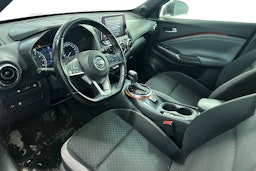 punainen Nissan Juke 2020 kuva 3.