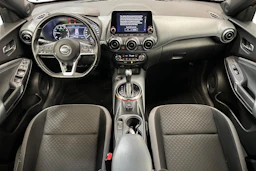 punainen Nissan Juke 2020 kuva 7.