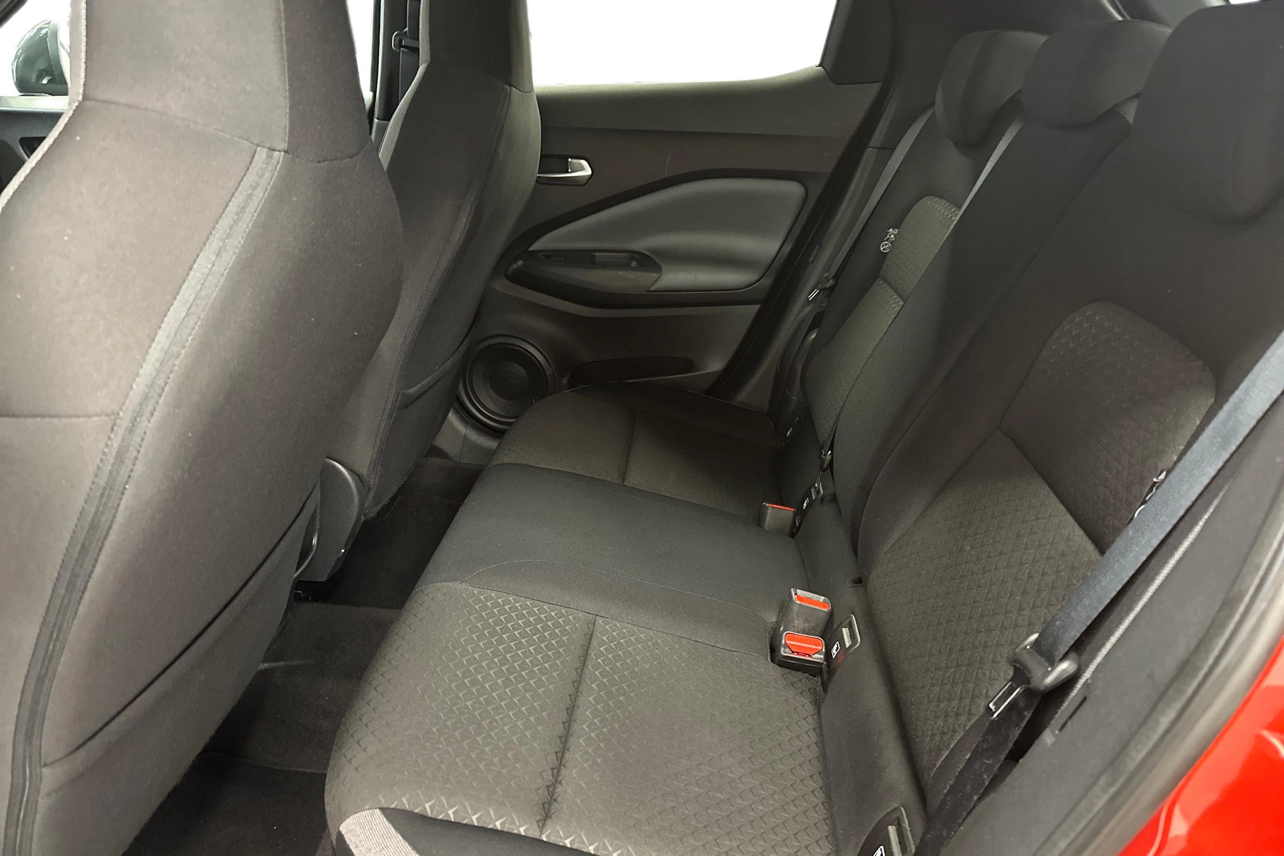 punainen Nissan Juke 2020 kuva 8.
