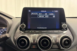 valkoinen Nissan Juke 2021 kuva 18.