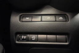 valkoinen Nissan Juke 2021 kuva 21.