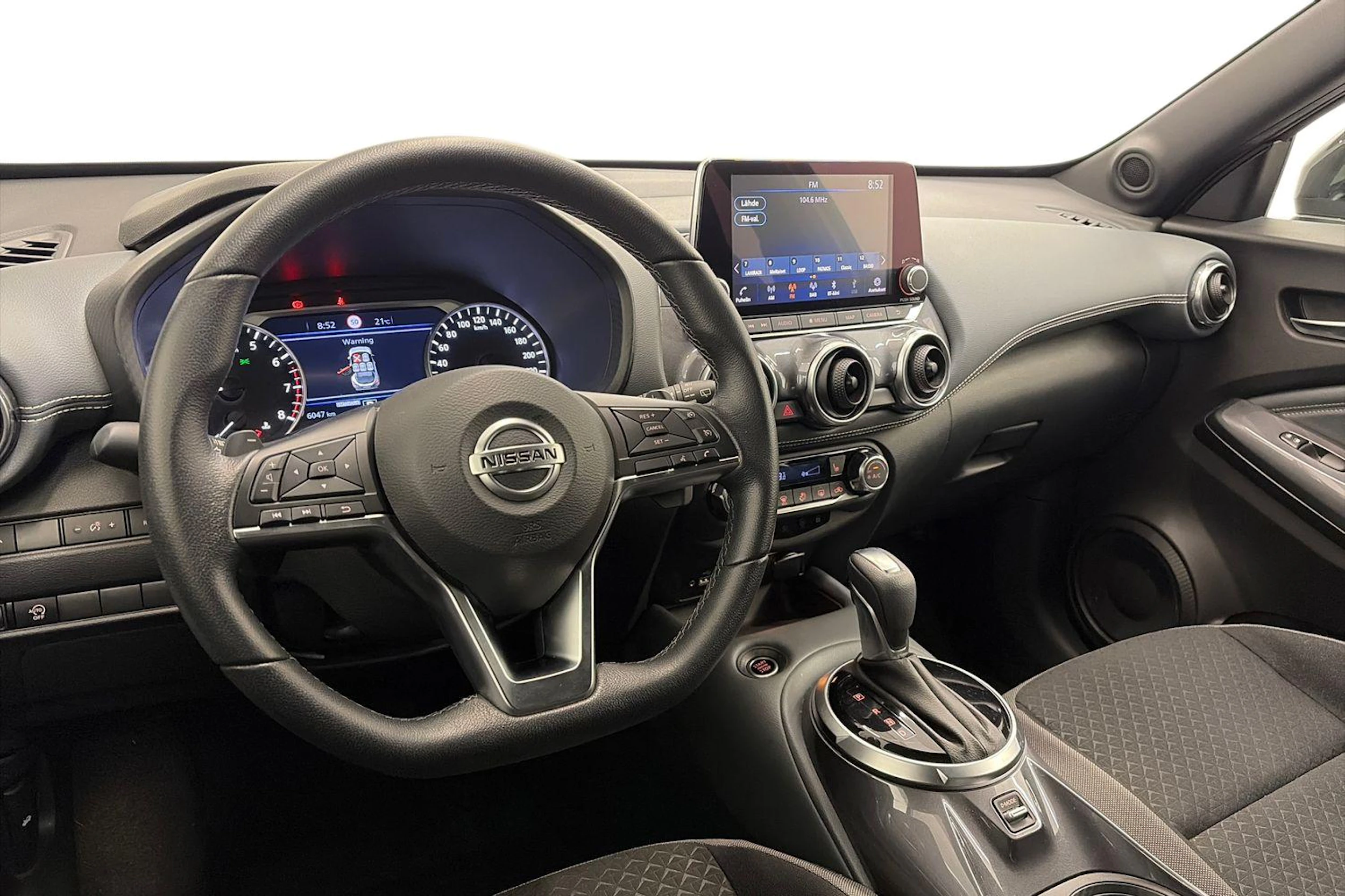 Hopea Nissan Juke 2021 kuva 6.