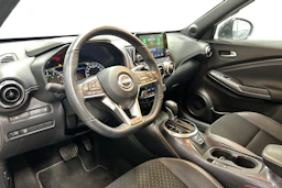 valkoinen Nissan Juke 2024 kuva 3.
