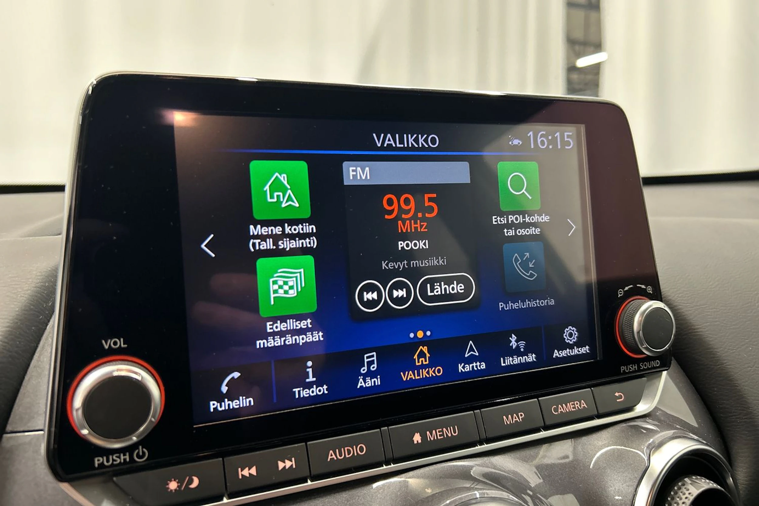 valkoinen Nissan Juke 2024 kuva 20.
