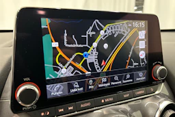 valkoinen Nissan Juke 2024 kuva 21.