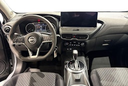 harmaa Nissan Juke 2025 kuva 9.