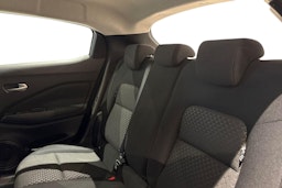 harmaa Nissan Juke 2025 kuva 10.