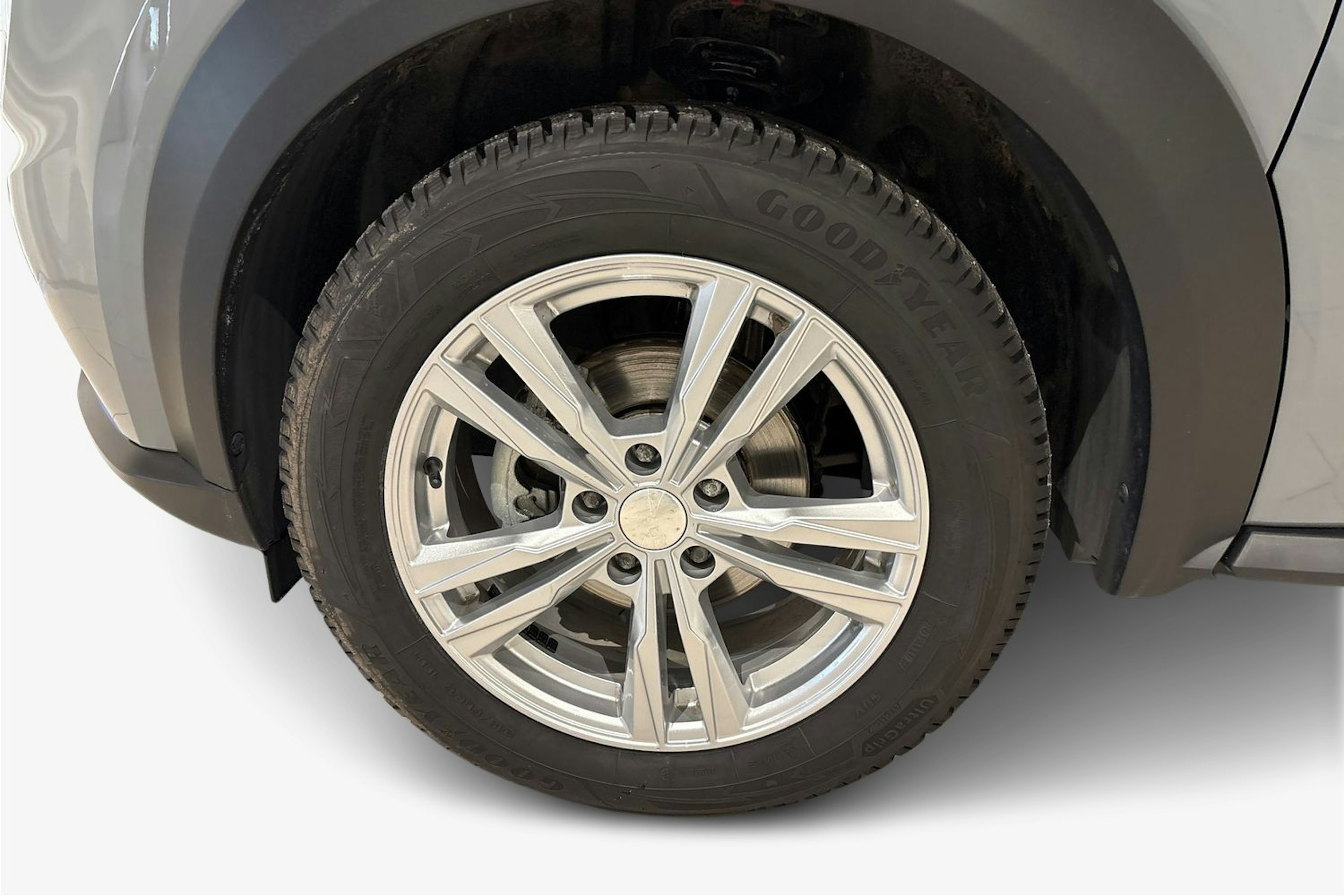 harmaa Nissan Juke 2025 kuva 11.