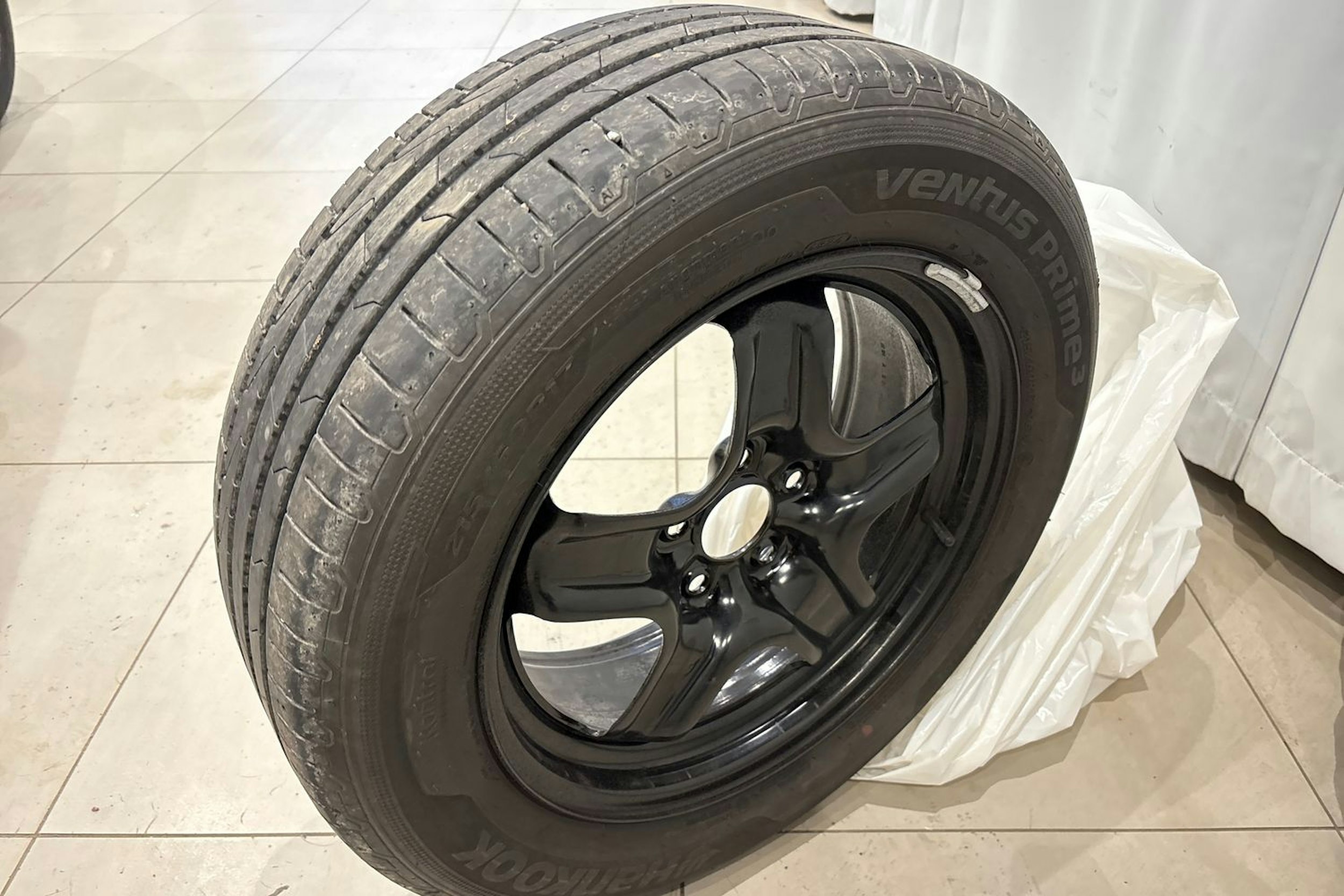 harmaa Nissan Juke 2025 kuva 21.