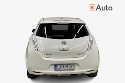 valkoinen Nissan Leaf 2016 kuva 3.