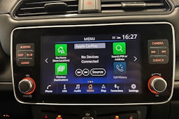 valkoinen Nissan Leaf 2019 kuva 14.