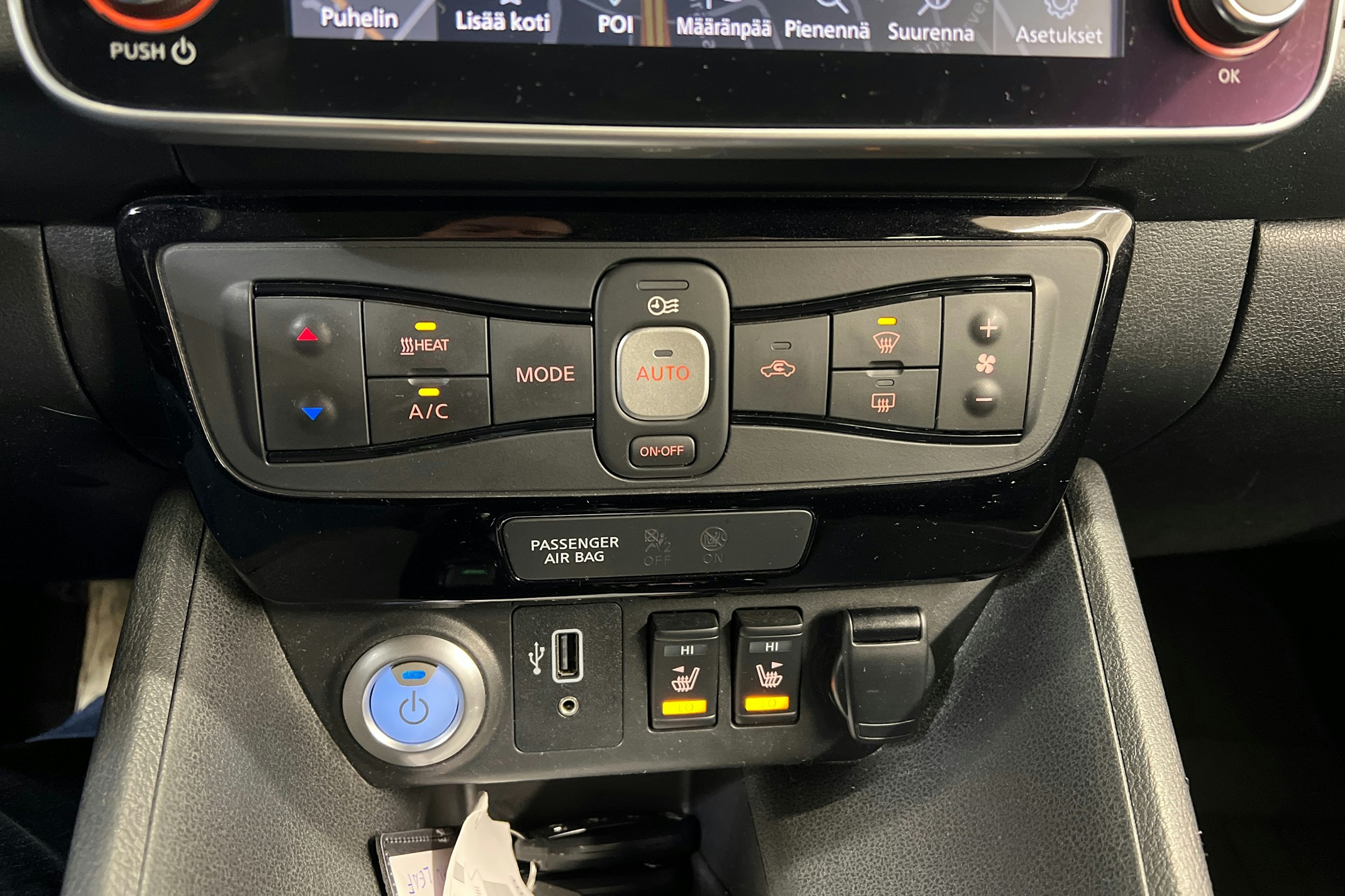 valkoinen Nissan Leaf 2020 kuva 22.